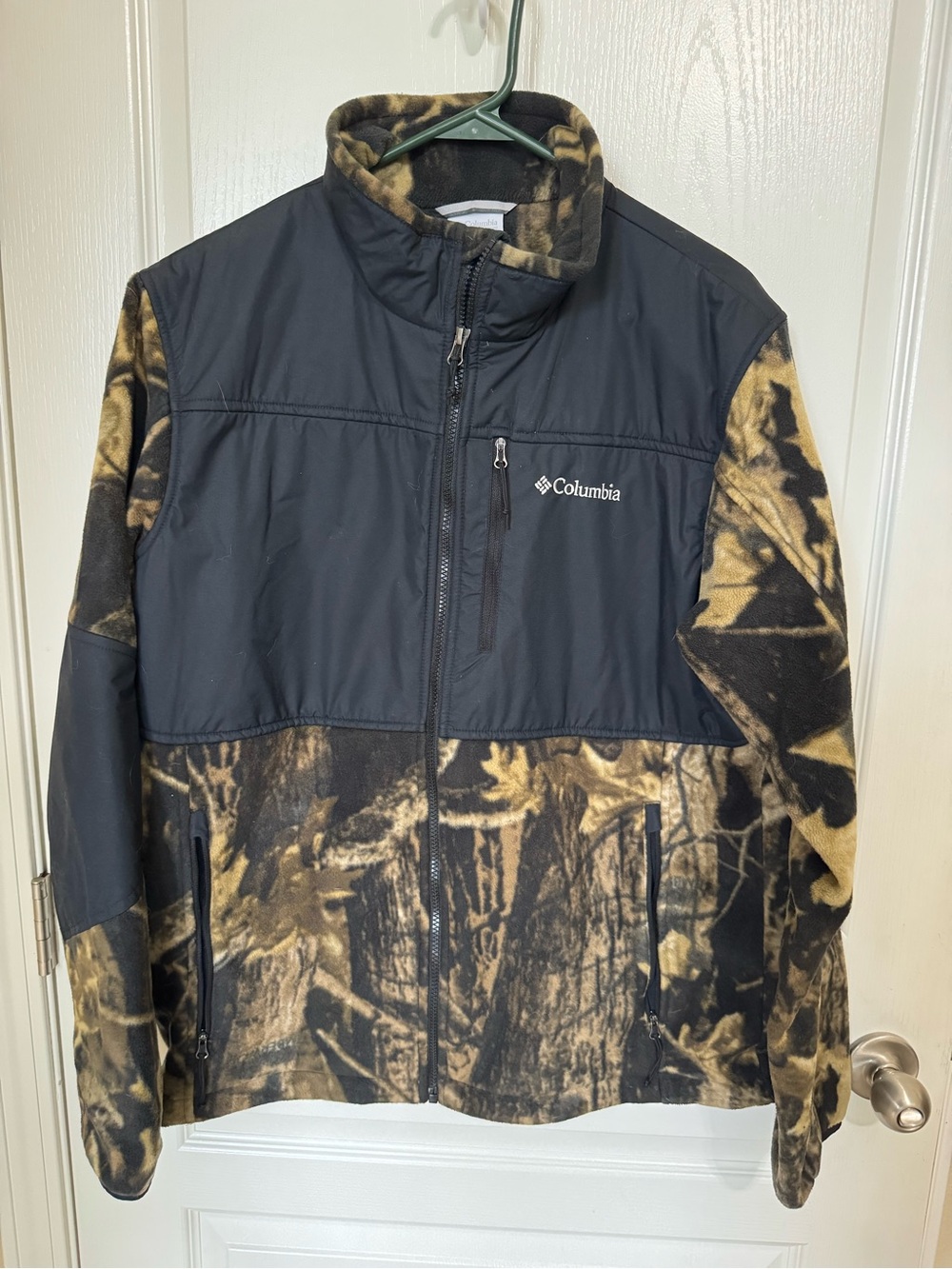 Columbia Men's Black & Brown Camouflage Fleece Jacket